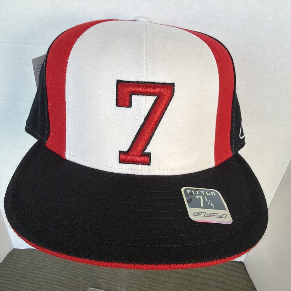 NWT Atlanta Falcons Michael Vick #7 Fitted 7 1/4 Reebok 100% Wool